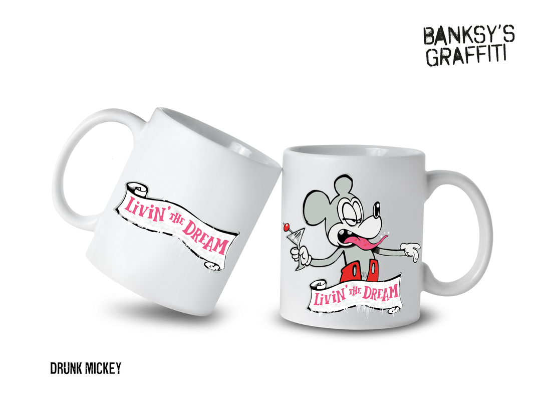 Banksy Ceramic Mug 325ml - Mickey Living the Dream - Krus fra URBAN.ITY hos The Prince Webshop