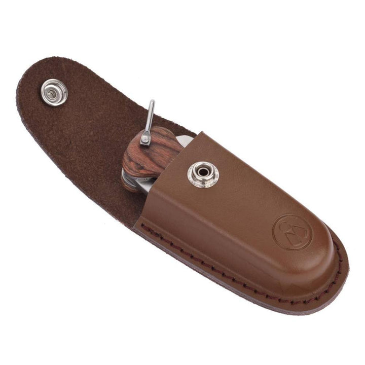 LAGUIOLE HERITAGE Sejler Foldekniv med Brunt Læderetui - Lommekniv fra LAGUIOLE HERITAGE hos The Prince Webshop