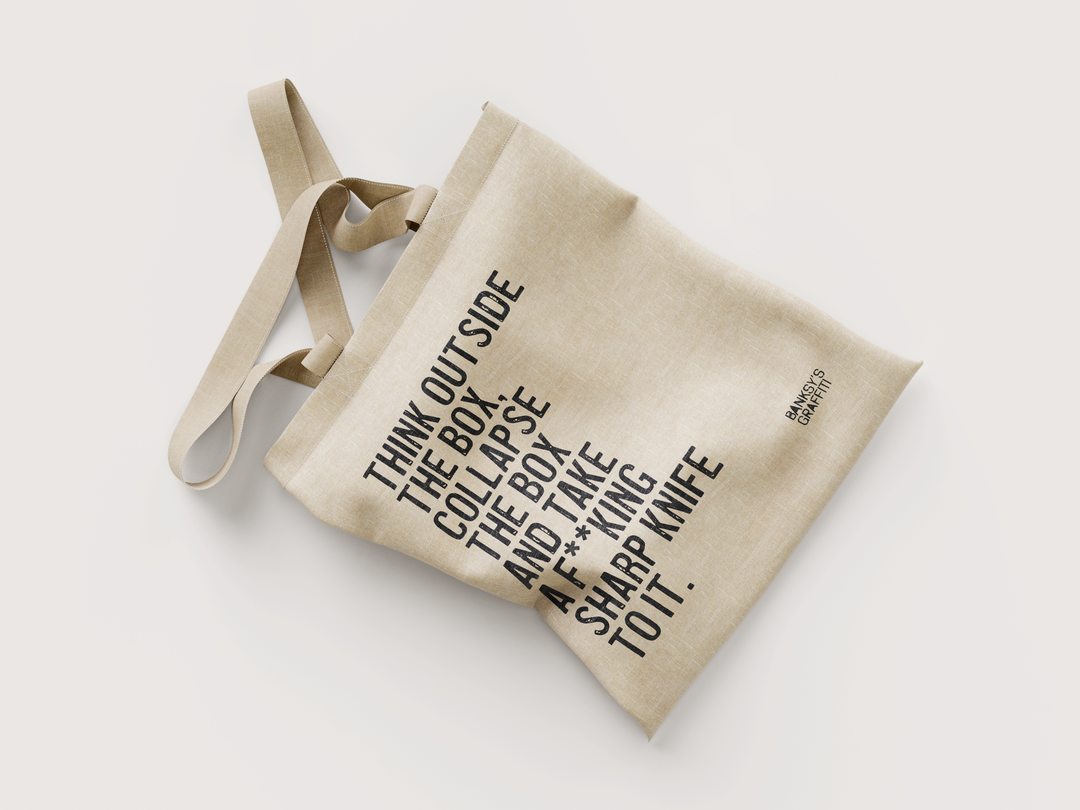 Banksy's Graffiti Mini Tote Bag - Think Outside the Box - Tasker fra URBAN.ITY hos The Prince Webshop