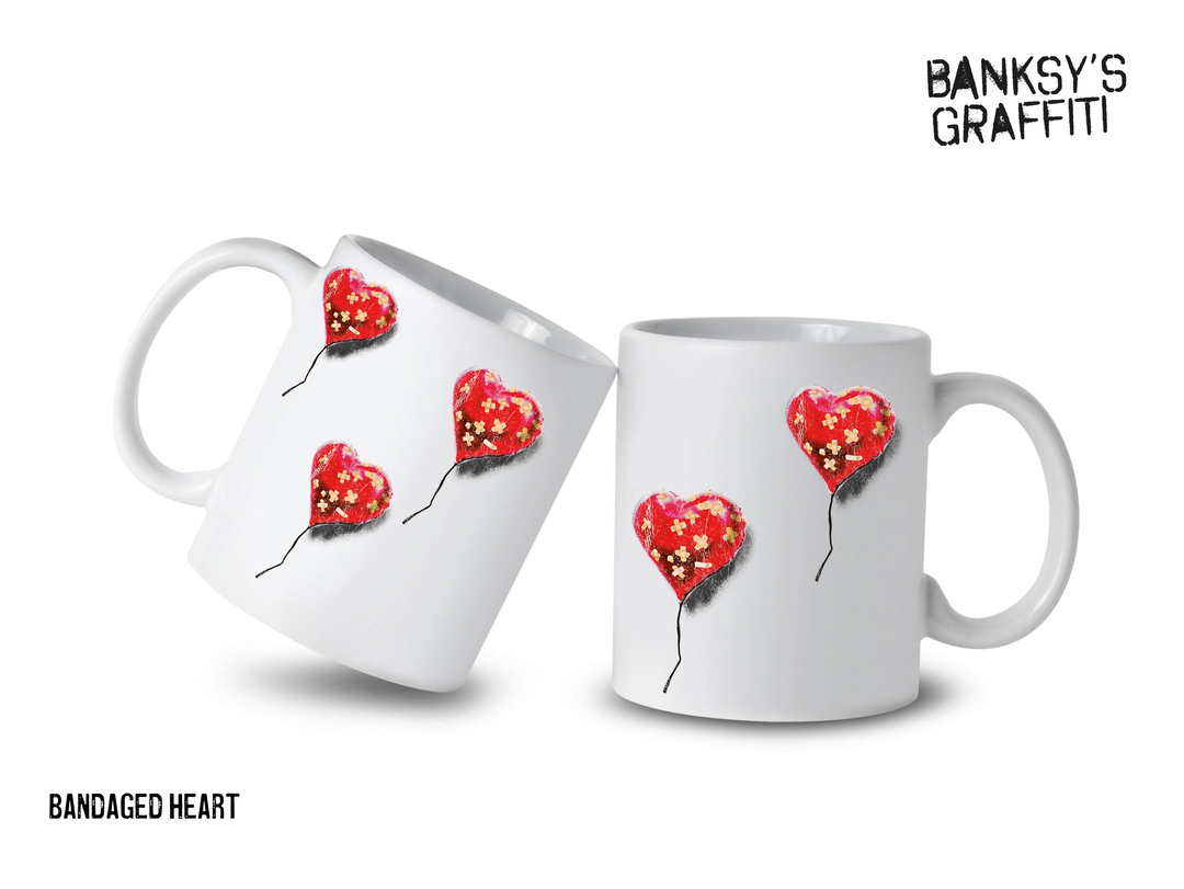 Banksy Ceramic Mug 325ml - Bandaged Heart - Krus fra URBAN.ITY hos The Prince Webshop
