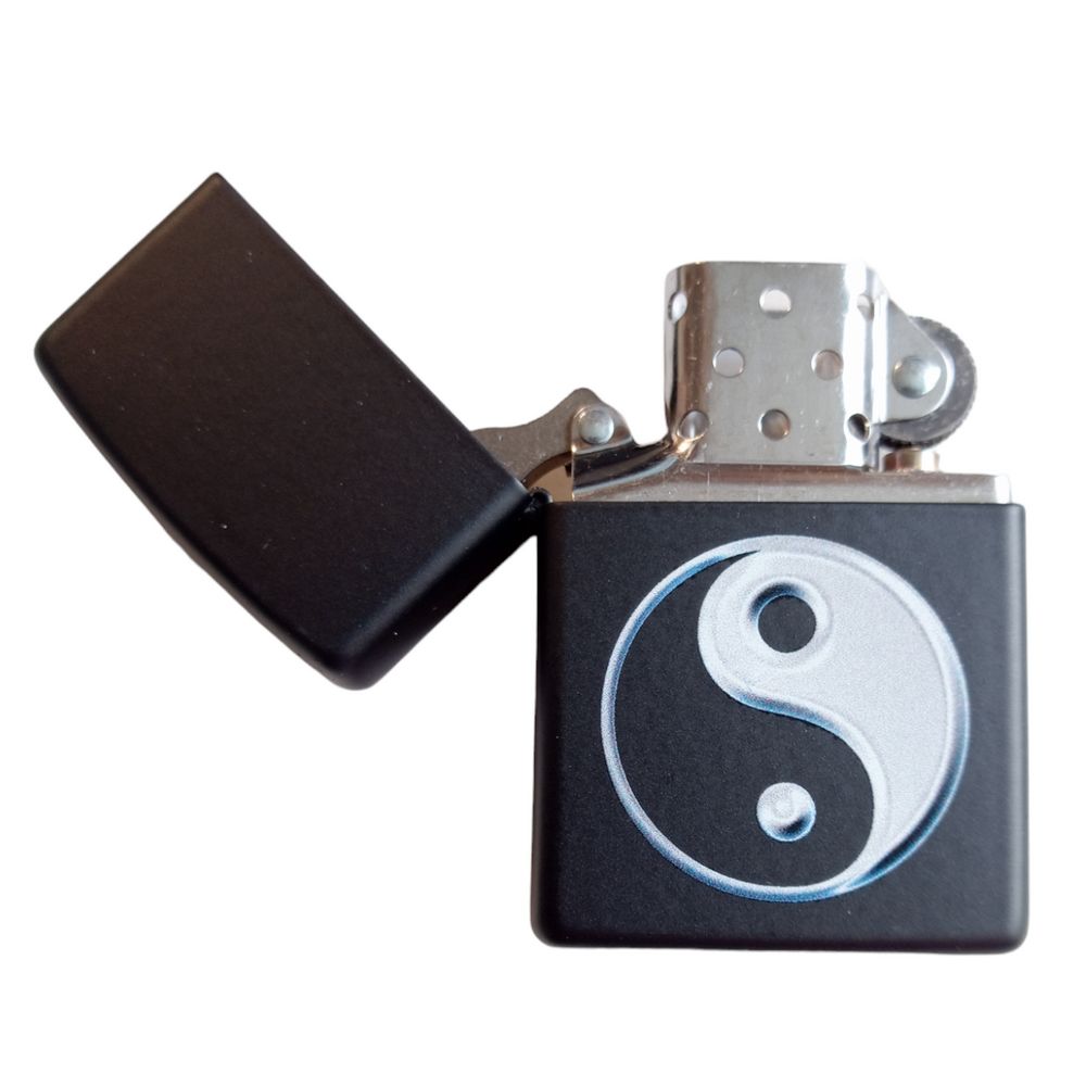 Zippo Lighter Mat Sort -  Yin Yang - Zippo Lighter fra Zippo hos The Prince Webshop