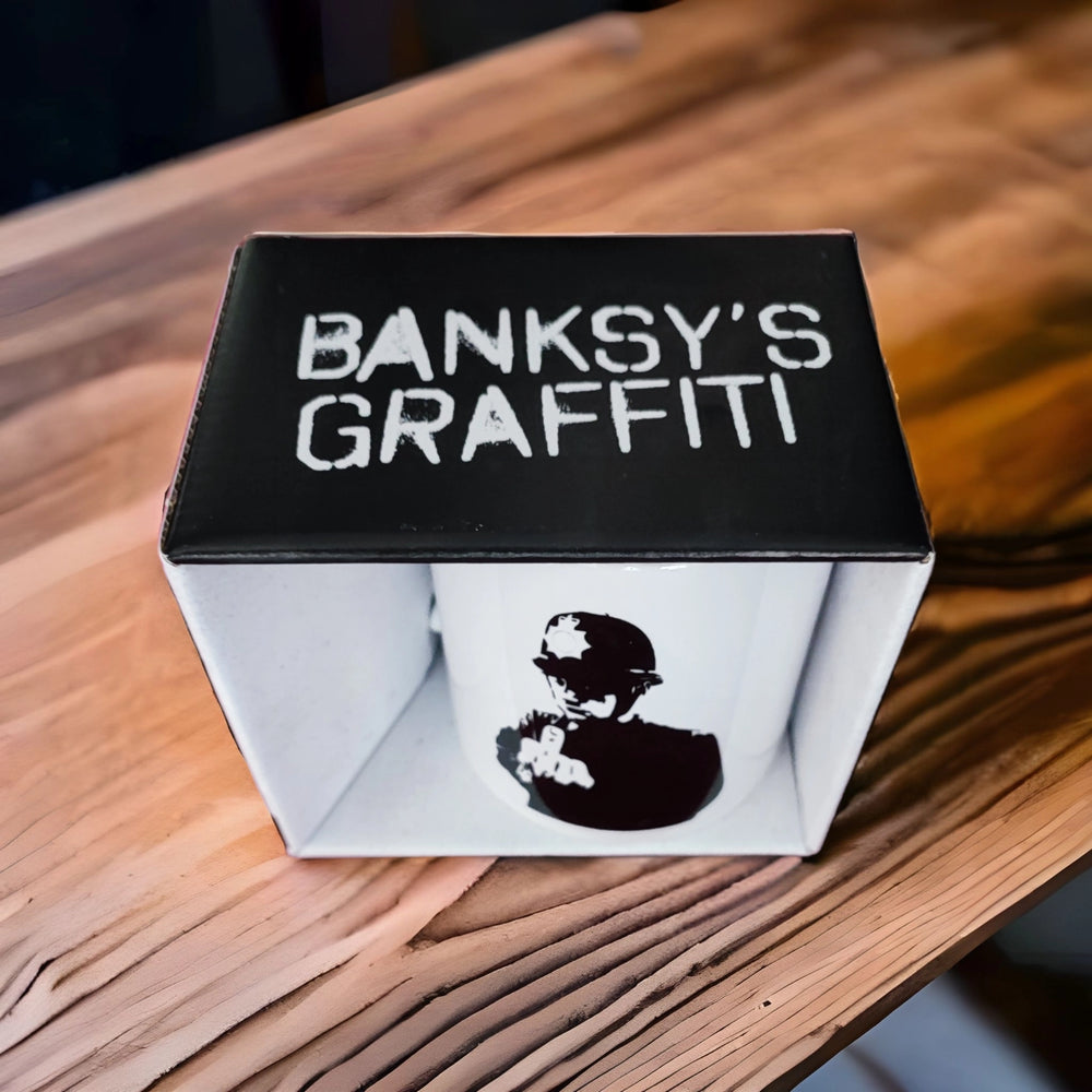 Banksy Ceramic Mug 325ml - Rude Copper - Krus fra URBAN.ITY hos The Prince Webshop