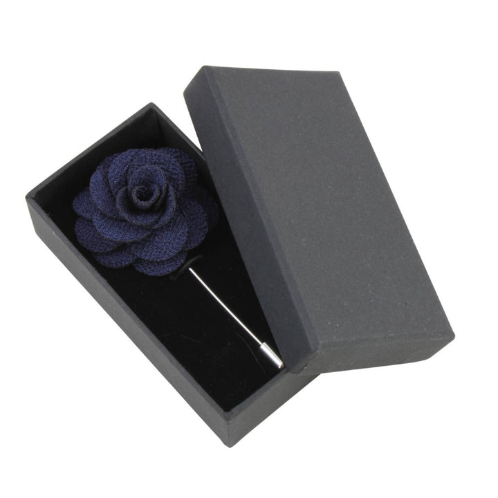 David Aster - Black Flower Lapel Pin - Reversnål fra David Aster Collection hos The Prince Webshop