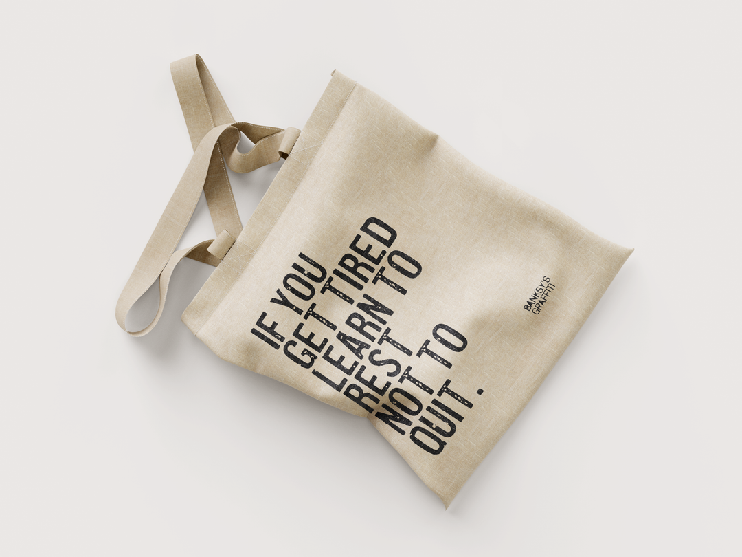 Banksy's Graffiti Mini Tote Bag - If You Get Tired - Tasker fra URBAN.ITY hos The Prince Webshop