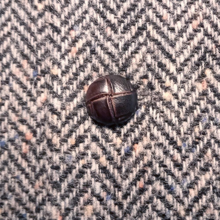 Mucros Tweed No. 1 Herringbone Waistcoat - Grå Vest - Vest fra Mucros Weavers Killarney hos The Prince Webshop