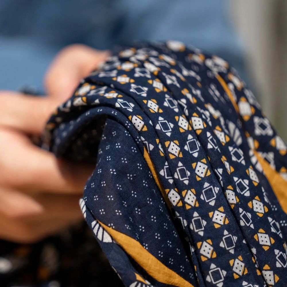 Cotton Scarf Aztec Pattern - Sommer Tørklæde i Øko Bomuld - Halstørklæde fra Billybelt hos The Prince Webshop